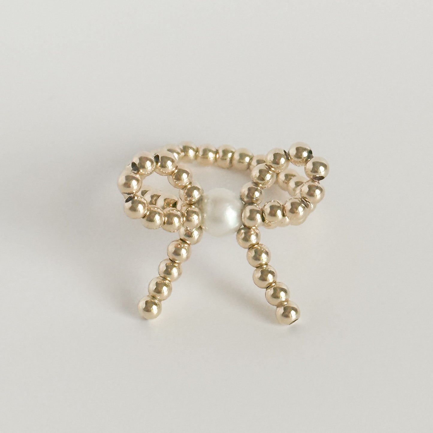 Bow Gold & Pearl Ring
