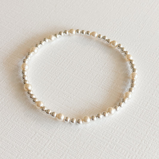 Dainty Ella Pearl & Silver Bracelet