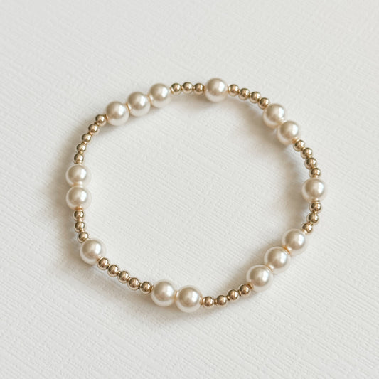 Chelsea 6mm Pearl Bracelet in Gold